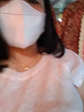Snapshot of Mina-02 chatting on May 2026 01:33:02 AM Mina-02 online show from May 2026 01:33:02 AM