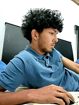 LyliaWood online show from November 2025 07:56:02 PM