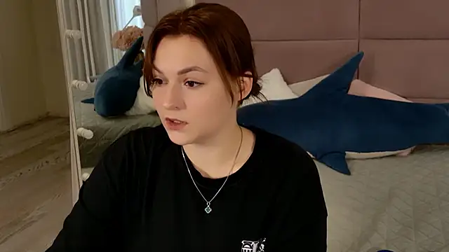 KirraMoss online show from June 2026 12:51:02 PM