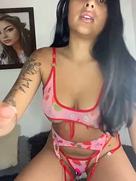 morenaQueen  online show from November 2025 08:29:01 PM