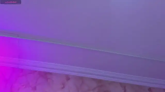 Isa doux online show from March 2026 03:10:01 AM