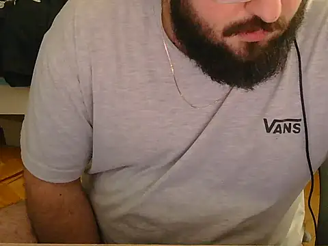 Snapshot of moneyman_11 chatting on May 2026 02:00:01 PM moneyman 11 online show from May 2026 02:00:01 PM