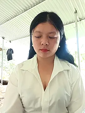 lisa-bae00 online show from April 2026 06:19:01 AM