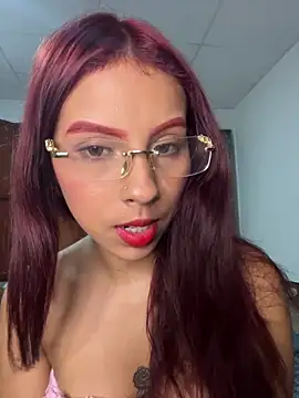 Snapshot of valenshowhot chatting on October 2025 06:37:02 AM valenshowhot online show from October 2025 06:37:02 AM