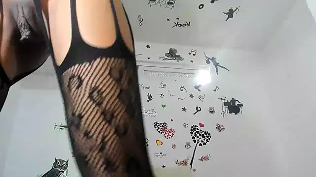 YAILIN 04 online show from November 2025 07:18:02 PM