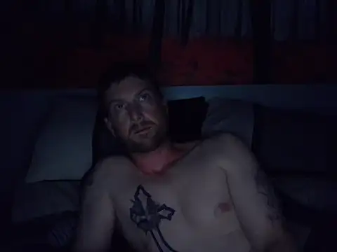 Snapshot of MightyBeast chatting on November 2025 02:37:02 AM MightyBeast online show from November 2025 02:37:02 AM