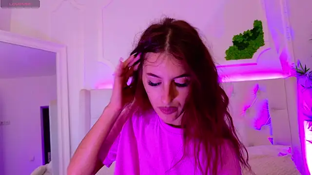 ElisaCharm online show from July 2026 04:04:01 AM