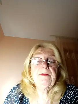 AmyLove353 online show from November 2025 09:58:01 PM