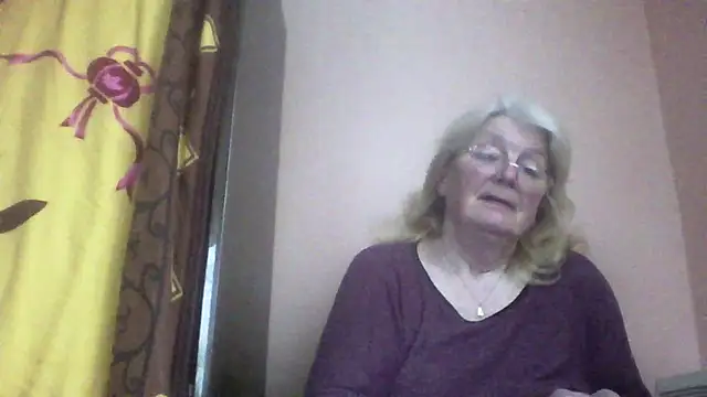 AmyLove353 online show from April 2026 06:14:01 AM