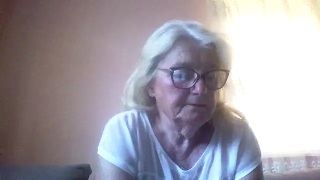 AmyLove353 online show from May 2026 03:48:01 AM
