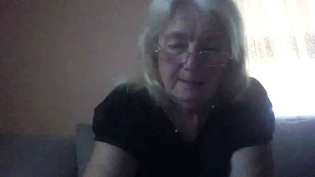 AmyLove353 online show from July 2026 03:44:01 AM
