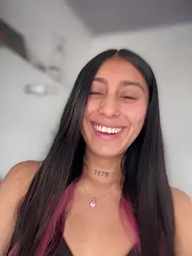 Violeet-Smith online show from March 2026 03:15:01 PM