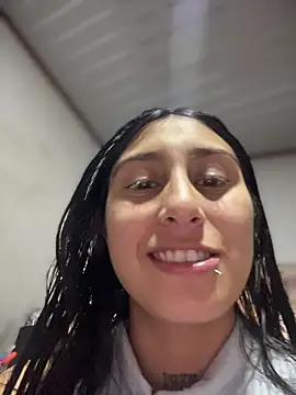 Violeet-Smith online show from April 2026 10:52:01 PM