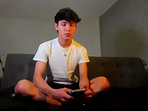 Will starr online show from October 2025 02:01:01 AM