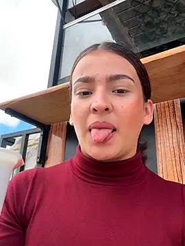 Talia Bonet online show from October 2025 04:35:02 PM