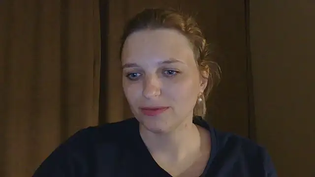 Snapshot of ElisSky301 chatting on May 2026 09:00:02 PM ElisSky301 online show from May 2026 09:00:02 PM