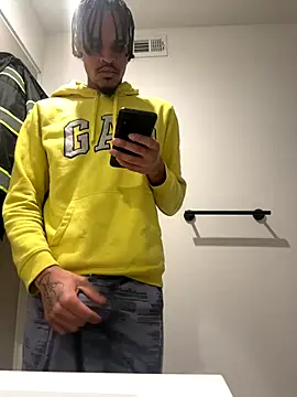 Mrmakeherwet Tez online show from December 2025 06:19:01 AM