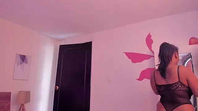 YariRose online show from March 2026 02:35:02 PM