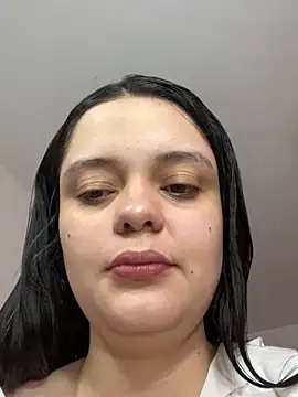 Selena Roa online show from October 2025 12:11:01 PM