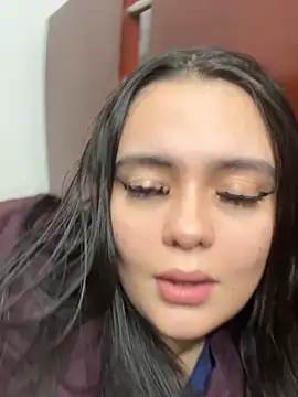 Selena Roa online show from April 2026 12:11:02 AM