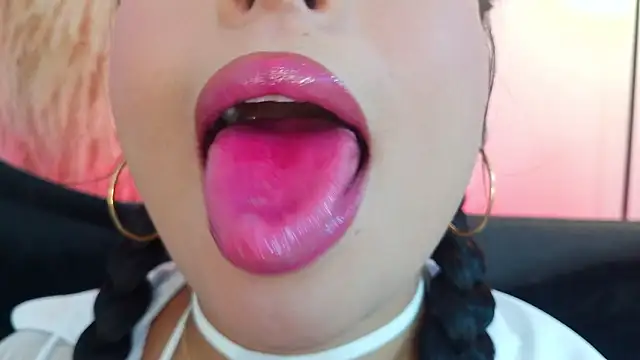 mia roux1 online show from March 2026 10:09:01 PM