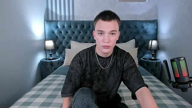 Derek Banville online show from November 2025 08:36:02 AM