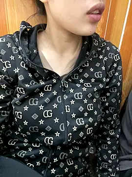 kitty-20x online show from October 2025 10:36:01 AM