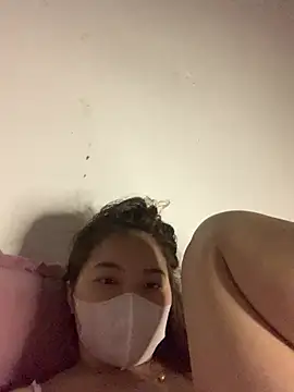 Snapshot of helo-kitty chatting on February 2026 03:10:01 PM helo-kitty online show from February 2026 03:10:01 PM