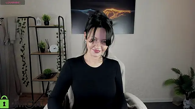 Sara Devills online show from December 2025 01:10:01 AM