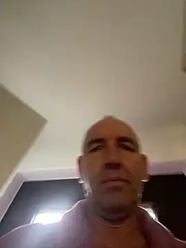 Snapshot of Lutzi1970 chatting on November 2025 08:26:02 AM Lutzi1970 online show from November 2025 08:26:02 AM