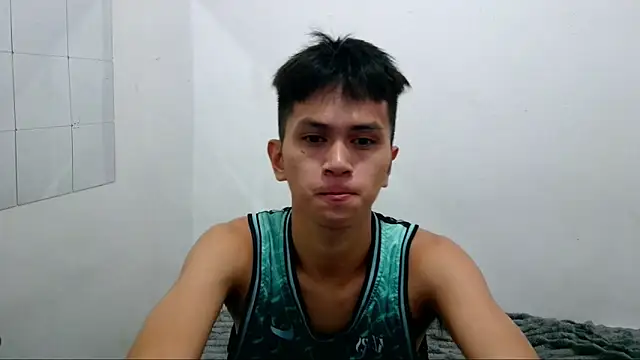 Snapshot of femboykael chatting on October 2025 12:26:02 PM femboykael online show from October 2025 12:26:02 PM