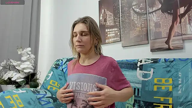 Tenderly Sophie online show from January 2026 01:21:02 AM