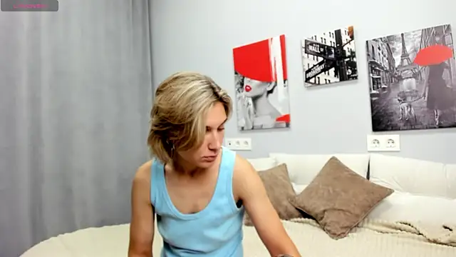 Tenderly Sophie online show from July 2026 01:11:01 AM