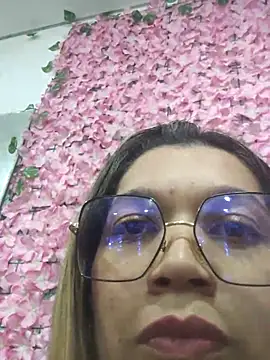 Tigrilla6969 online show from February 2026 10:52:02 PM