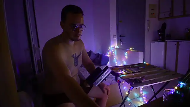 Snapshot of VenyxTrend chatting on November 2025 07:25:01 PM VenyxTrend online show from November 2025 07:25:01 PM