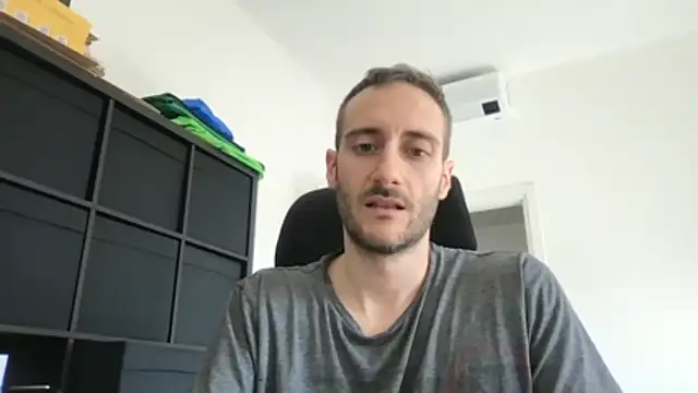 LukaShyGuy online show from May 2026 02:00:01 PM