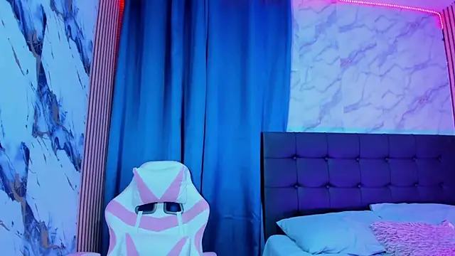 Scarlet DLuce online show from March 2026 09:02:02 AM