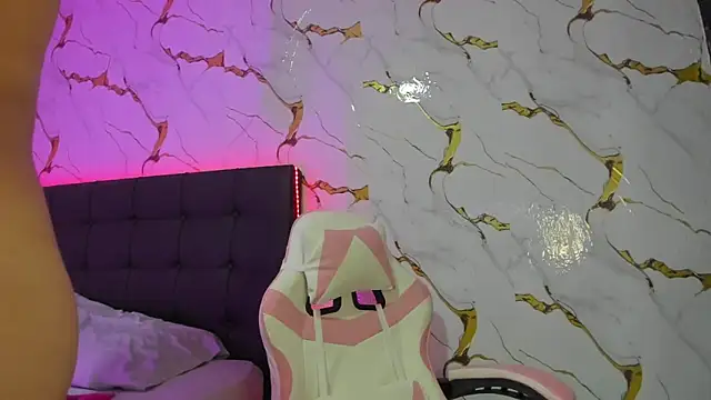 Scarlet DLuce online show from March 2026 08:59:02 AM