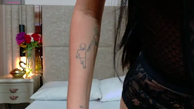 Penelope-Cross online show from February 2026 02:37:02 PM