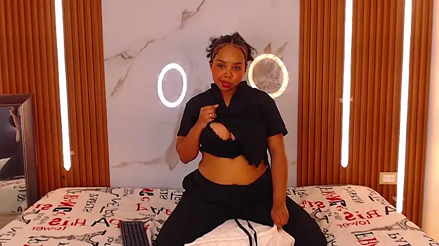 rosselyn  online show from January 2026 07:39:02 PM