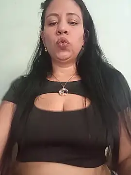 LeilaTaylor online show from February 2026 03:52:02 PM