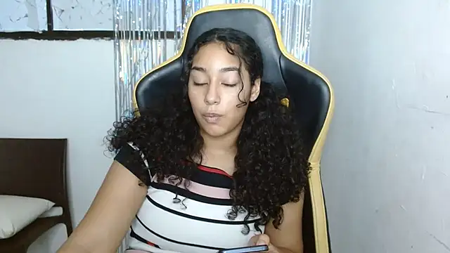 emily stars1 online show from December 2025 10:28:01 PM