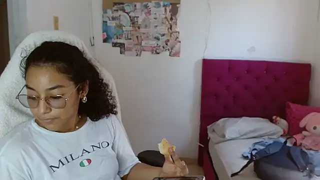 emily stars1 online show from March 2026 07:35:01 PM