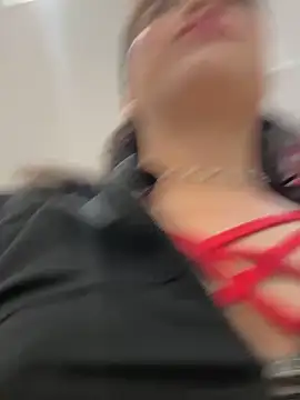 LisaMartinez34 online show from November 2025 04:18:02 PM