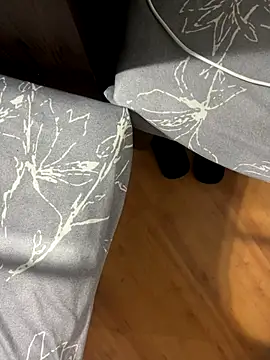 Snapshot of Cannavaro5 chatting on October 2025 10:43:02 PM Cannavaro5 online show from October 2025 10:43:02 PM