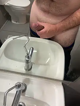 Snapshot of Cannavaro5 chatting on October 2025 03:36:01 PM Cannavaro5 online show from October 2025 03:36:01 PM