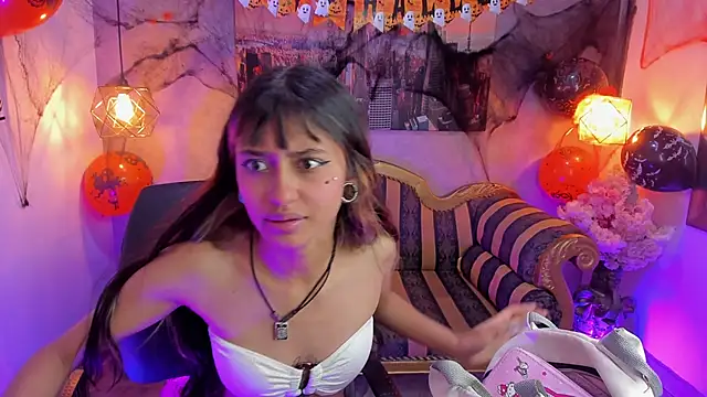 Noa clk online show from November 2025 05:21:01 AM