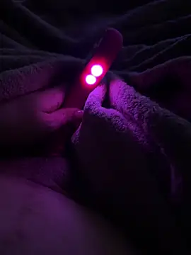 Carolsarmient online show from April 2026 12:03:02 AM