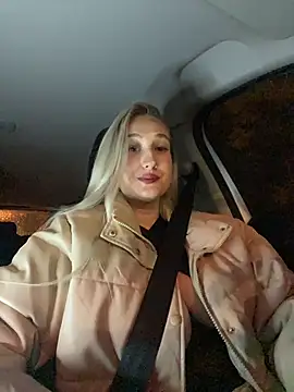 Snapshot of MilliEva chatting on October 2025 12:47:02 AM MilliEva online show from October 2025 12:47:02 AM