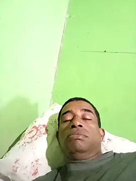 juniordotado87 online show from December 2025 09:26:01 AM